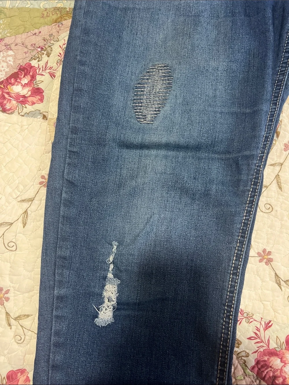 SO Women's Skinny Distressed Dark Blue Jeans